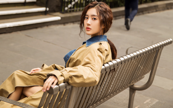 中外“泳士”竞渡长江 激情涌动江城